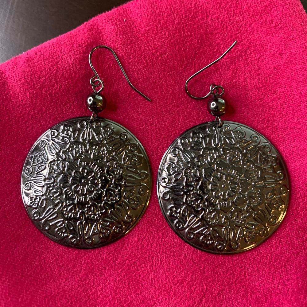 Earring bundle — 6 pair! - Picture 4 of 5